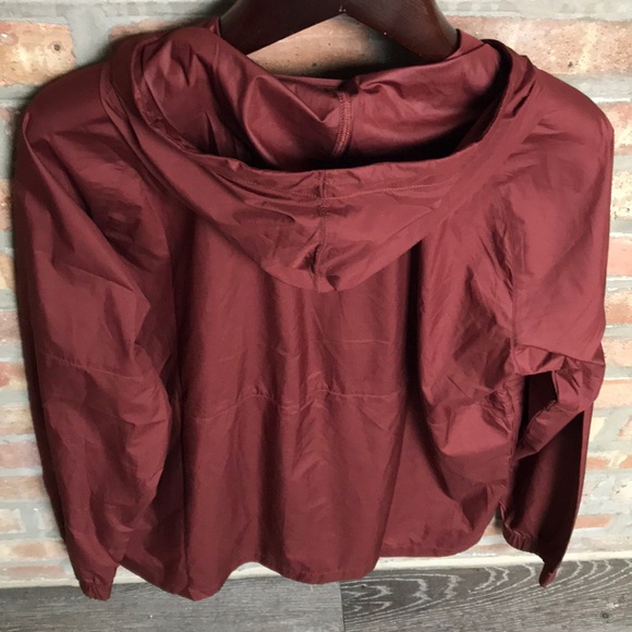 Hurley - Picture 5 of 16